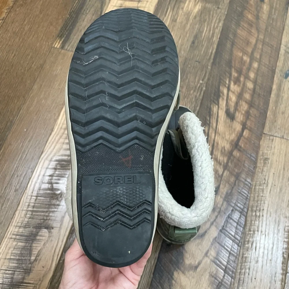 Sorel waterproof snow boots boy 3